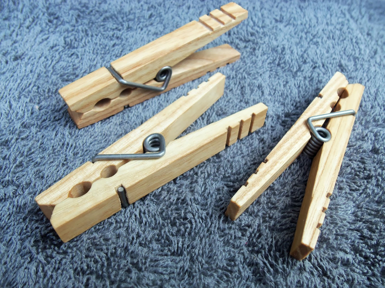 Cloth Pins C47