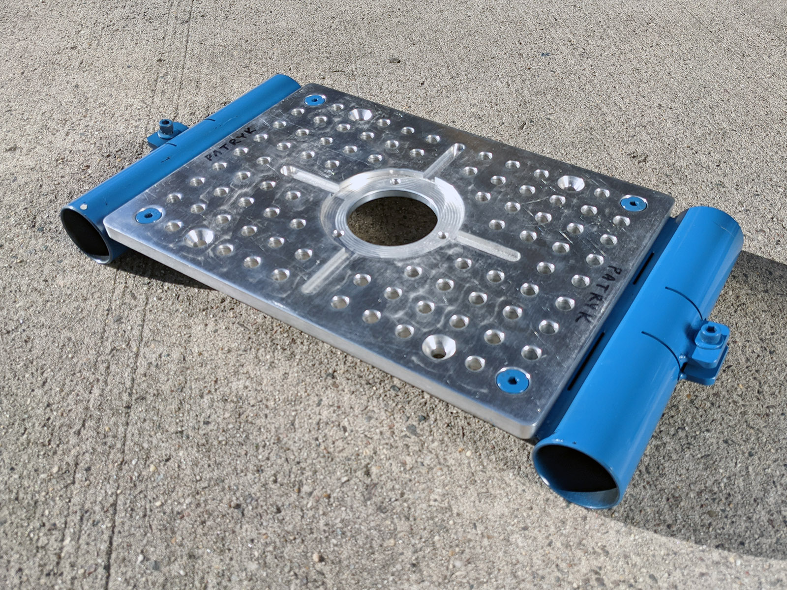 Cheese Plate with 1 1/2in Brackets and Tripod Mount