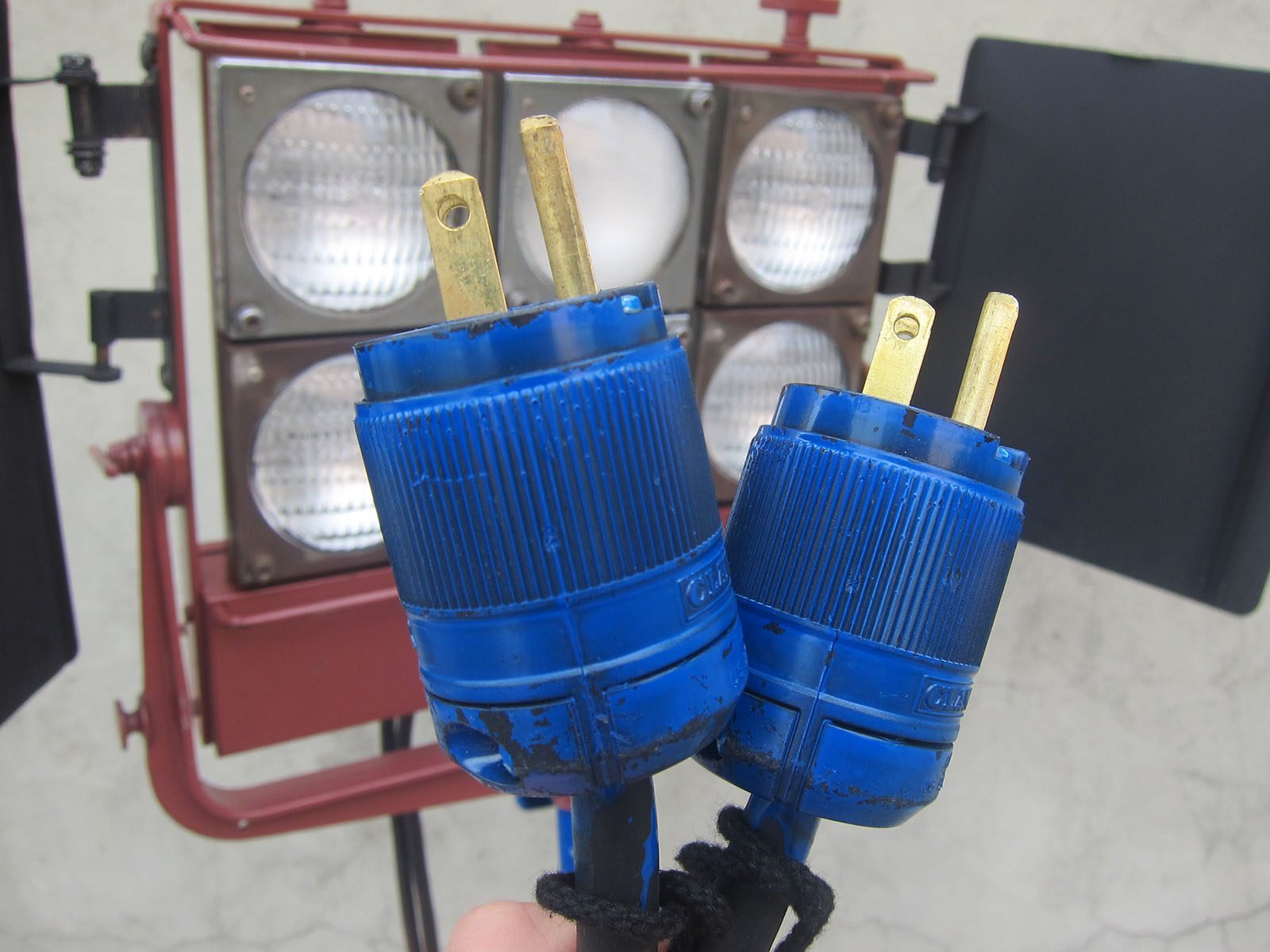 Mole Richardson 6-light (6x 650w)